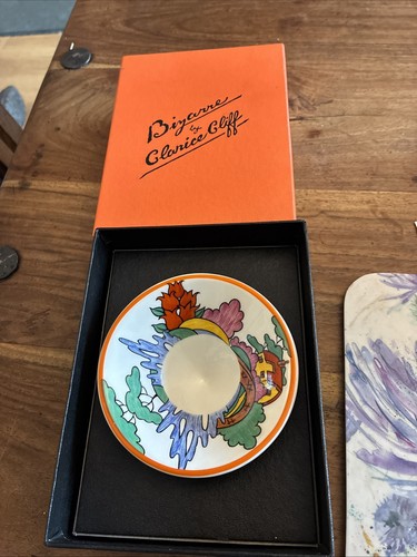 Clarice cliff wedgwood - clarice,