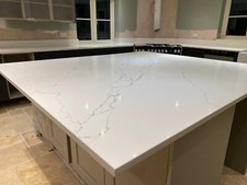 Shaker kitchen cabinets and 20mm White Carrara Marble quartz worktop,