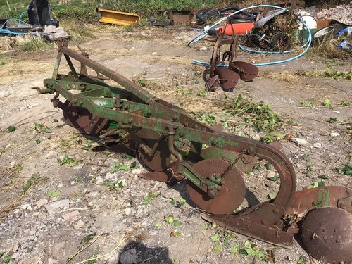 Massey ferguson plough - massey,