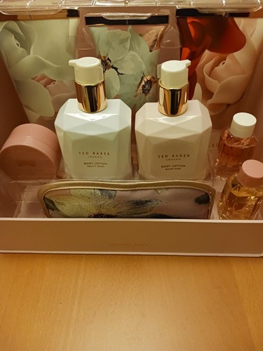 Collectable ted baker hard box - baker,