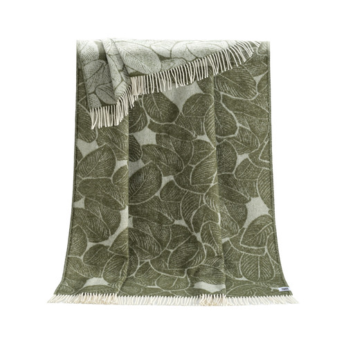 Green leaves wool throw - leaves,