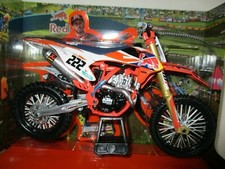 1:6 Antonio Cairoli RED BULL