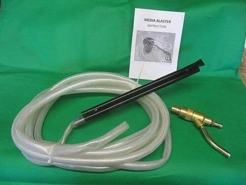 Wet blasting gun with - with, pick