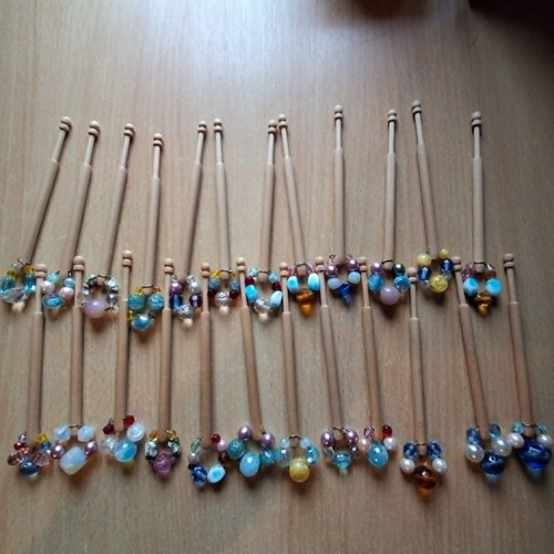 Wooden lace making - x,