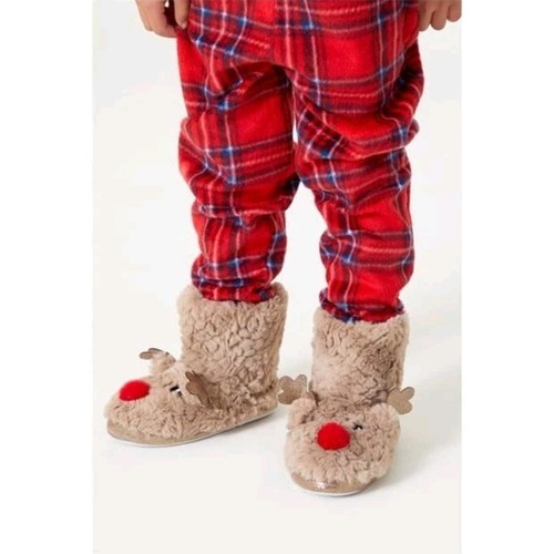 Kids age fluffy reindeer - age,