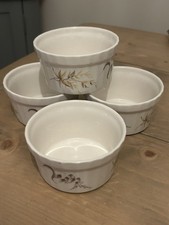 Set Of 4 Crown Devon Vintage Ceramic Fluted Ramekins Retro Dishes Cream 