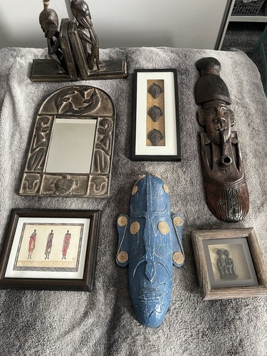 Collection wooden carved - of,