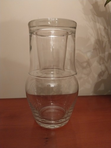 Bedside water carafe with - bedside,