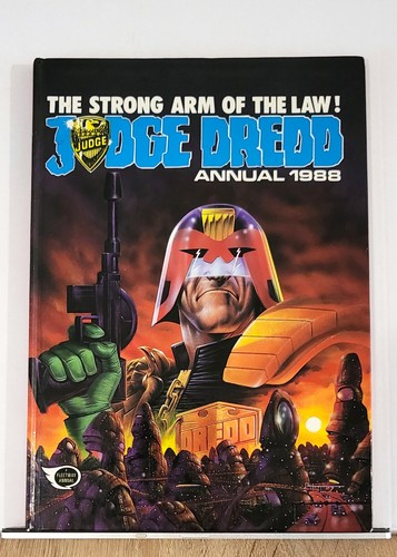 Judge dredd annual - judge,