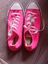 Converse Platform Pumps