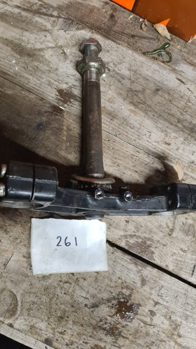 Triumph 900 t300 bottom - , yoke
