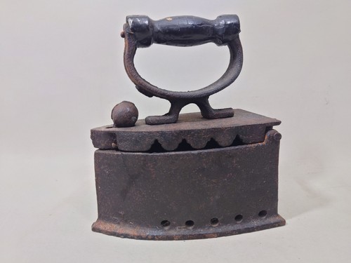 Antique victorian cast iron - cast,