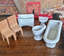 Vintage 1930s Porcelain 4 Piece Bathroom Tub Sink Toilet Vanity Dollhouse 1/12