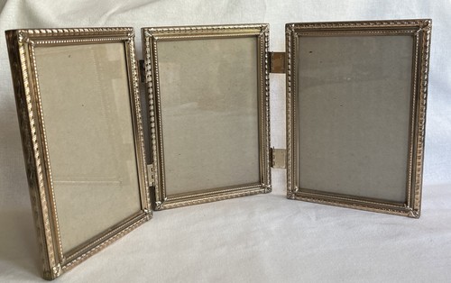 Vintage tri fold - vintage, hinged