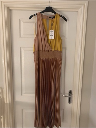 Beautiful flowy new with - flowy, tags