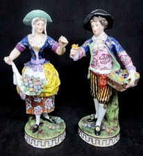 Pair of 19th century Sitzendorf / Dresden Figures