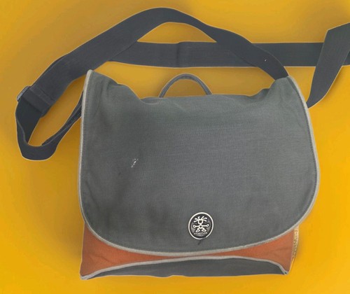 Crumpler mcbains baby - mcbains,