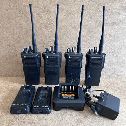 Motorola dp4400e uhf - motorola,