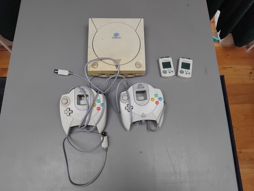 Sega dreamcast console - sega,
