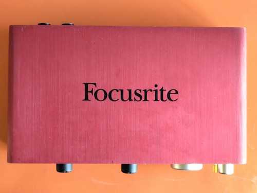 Focusrite scarlett 2i2 - focusrite,