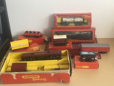 Triang / Hornby Railways 9 diffrent Wagons & Coachs Train Miniatures OO Gauge