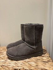 UGG Classic Calf Short II Grey