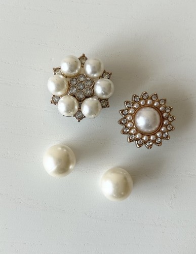 Women shiny gems pearls croc - ,