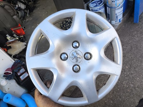 Peugeot 308 wheel trim - peugeot,