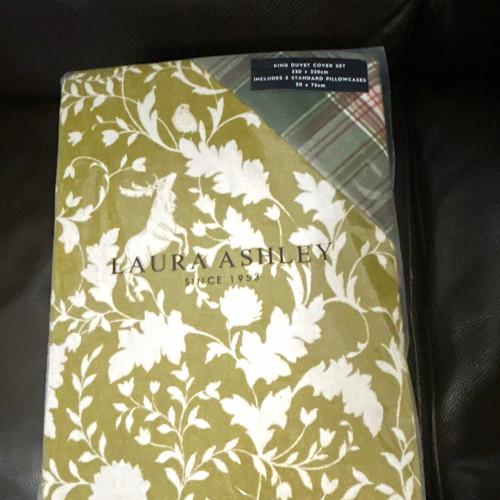 Laura ashley king - laura,