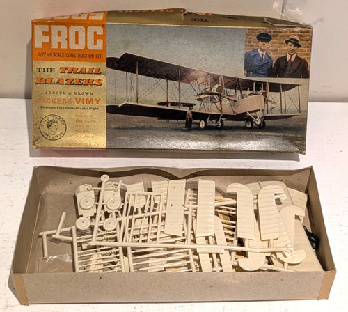 Vintage frog vickers vimy - frog,