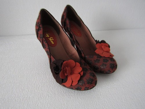 Ruby shoo size brown rust - 5,