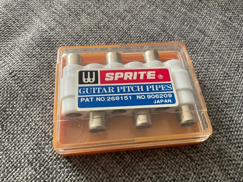 Vintage sprite guitar pitch - vintage,