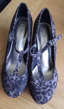 Bnwt Marks & Spencer Size 5