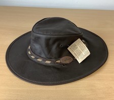 Explorer Genuine Leather Safari Hat With Cord Size Large New With Tags