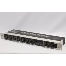 Behringer Ultrazone ZMX8210