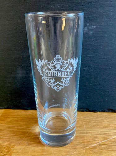 Smirnoff glass pub bar - glass,