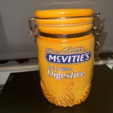 McVITIE’S YELLOW BISCUIT