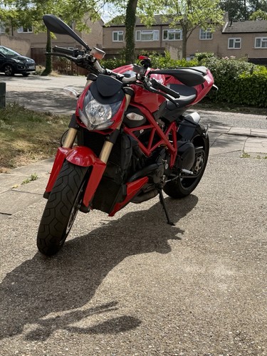 Ducati streetfighter 848 - streetfighter,