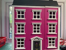 SOLID WOOD FULLY FURNISHED DOLLS HOUSE