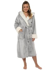 Shimmer Fleece Hooded Dressing