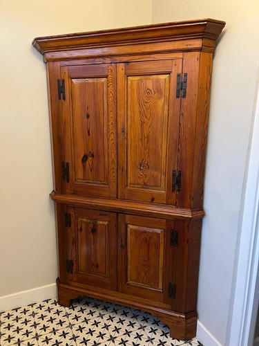Antique welsh pine corner unit - antique,