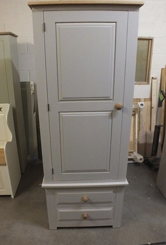 Hampshire painted door - 1, 2