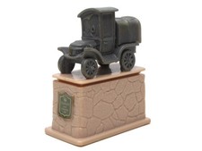 Disney Cars Radiator Springs Plastic Stanley Statue Memorial Toy Car Vehicle