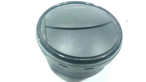 Left side air vent 2348481 - /,