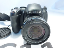 Fuji FinePix D-SLR style HS10