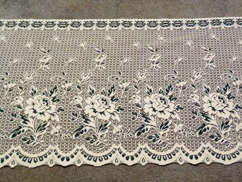 Window tier lace green and - lace,