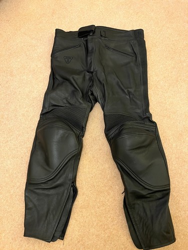 Triumph triple connection - triumph, connection'