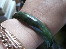 Vintage Nephrite Jade Bangle