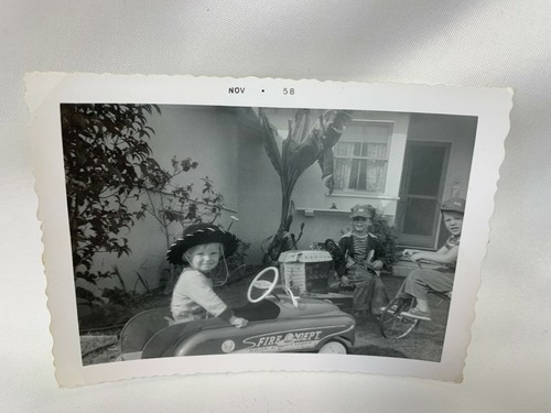 Small boy cowboy hat pedal - pedal, car