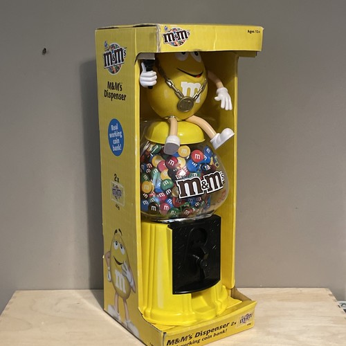 Yellow rapper candy - yellow,
